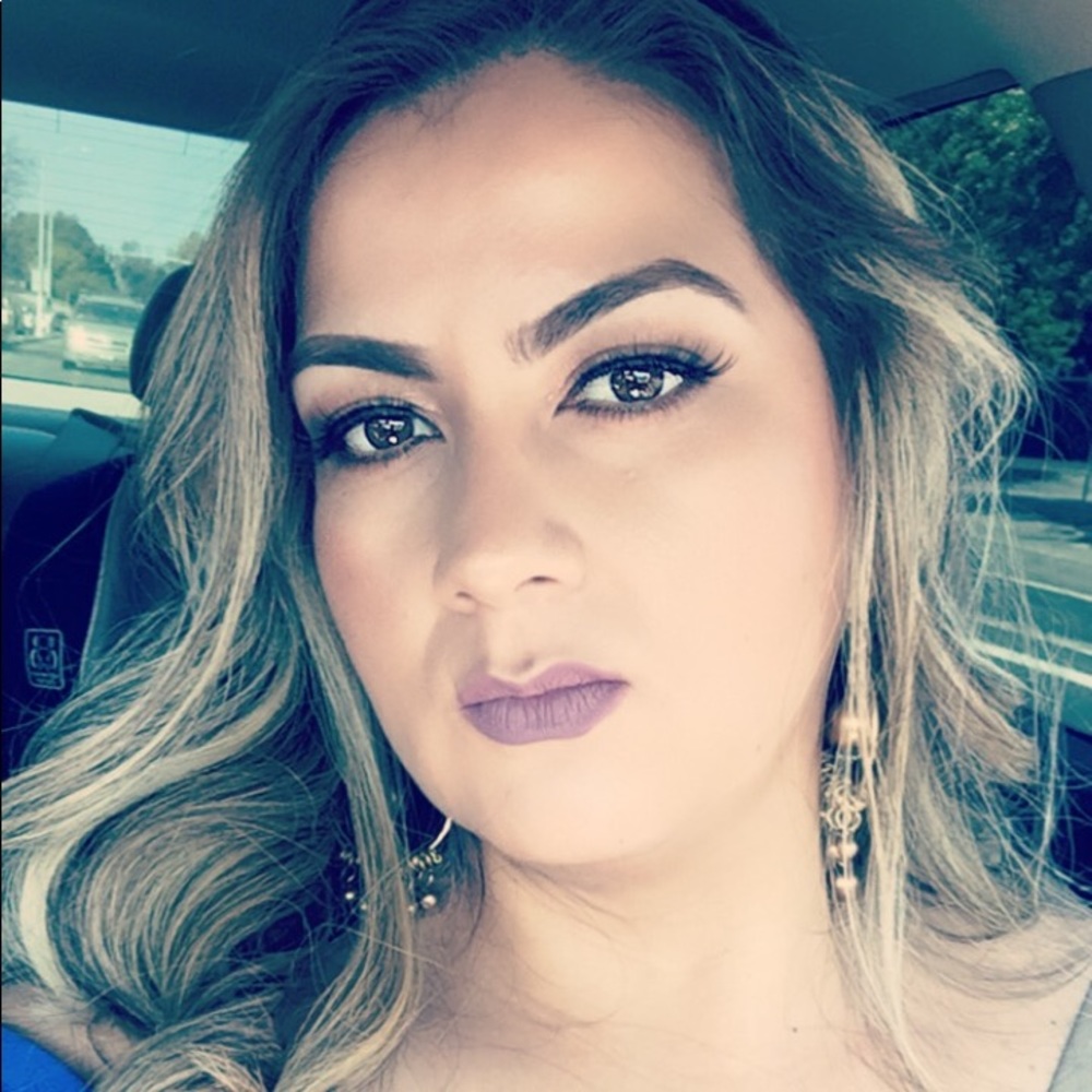 Meet your Posher, Blanca